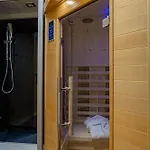 De Earth - Con Sauna *