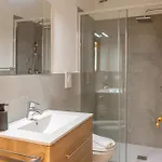 De Earth - Con Sauna