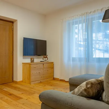 De Earth - Con Sauna *