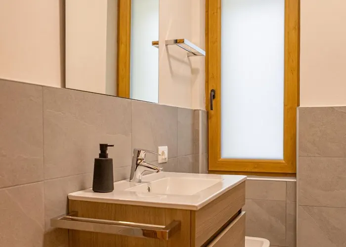 De Earth - Con Sauna Caprile